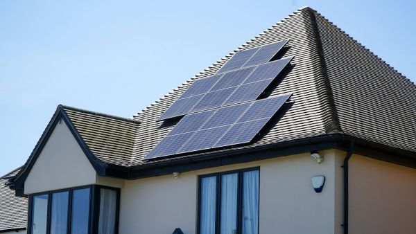 Guide pratique pour choisir les meilleurs panneaux solaires
